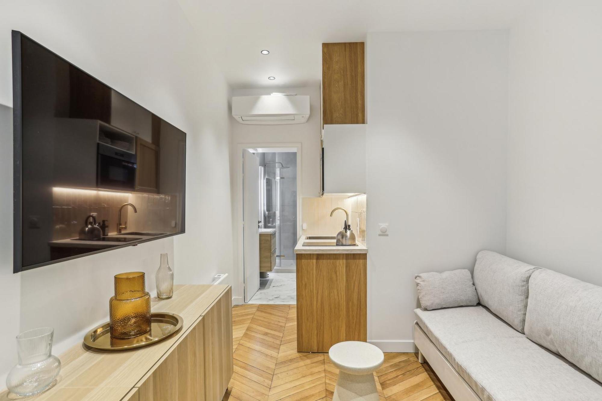 Lavie Maison Hot Tub And Ac Near Arc De Triomphe Paris Exterior photo