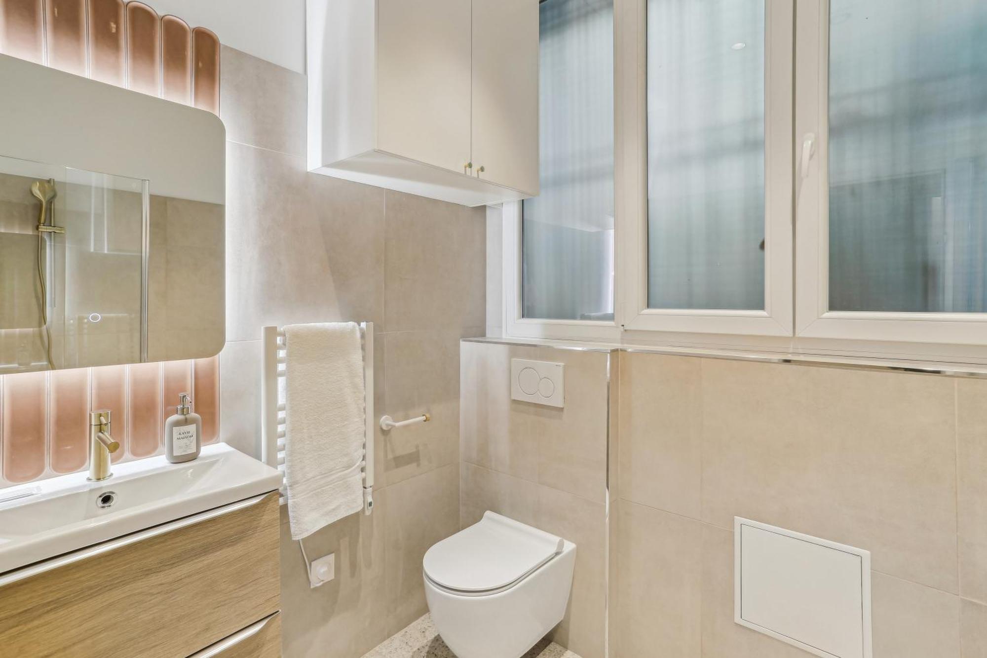 Lavie Maison Hot Tub And Ac Near Arc De Triomphe Paris Exterior photo