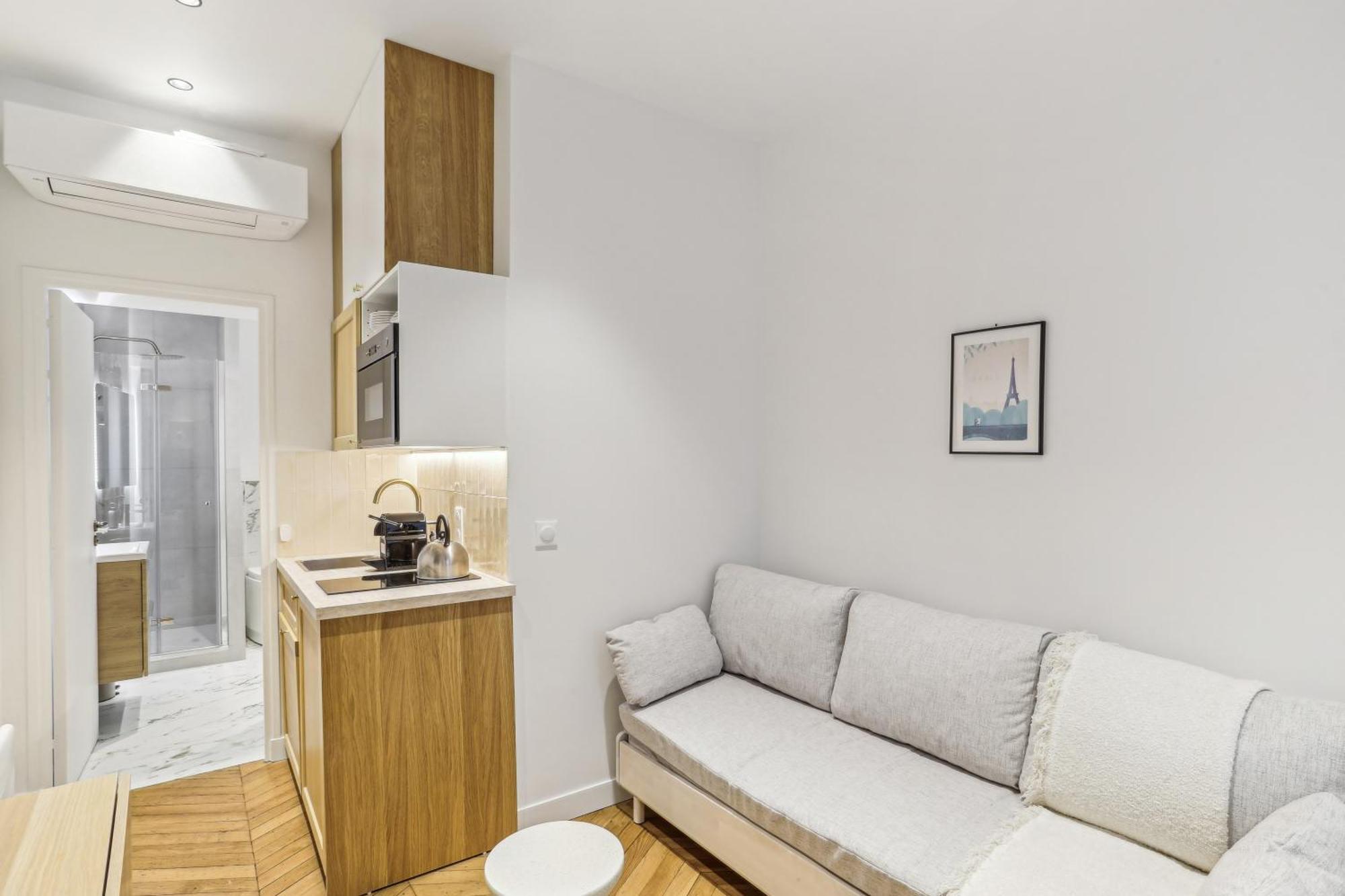 Lavie Maison Hot Tub And Ac Near Arc De Triomphe Paris Exterior photo